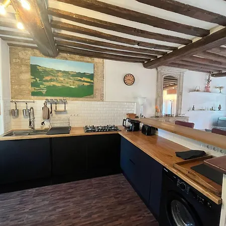 Magnifique Duplex Rue St Pierre Vayny *